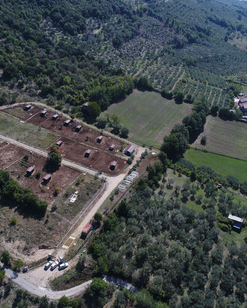 Veduta aerea dell’allevamento Tomaso nel paesaggio di Faicchio